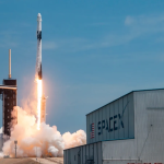 Dragon verso la ISS con carico maggiore in attesa di Cygnus