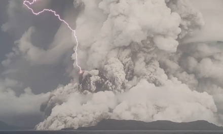 L’eruzione del Tonga ha scatenato quasi 200.000 fulmini