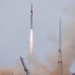La Cina lancia il primo razzo a metano