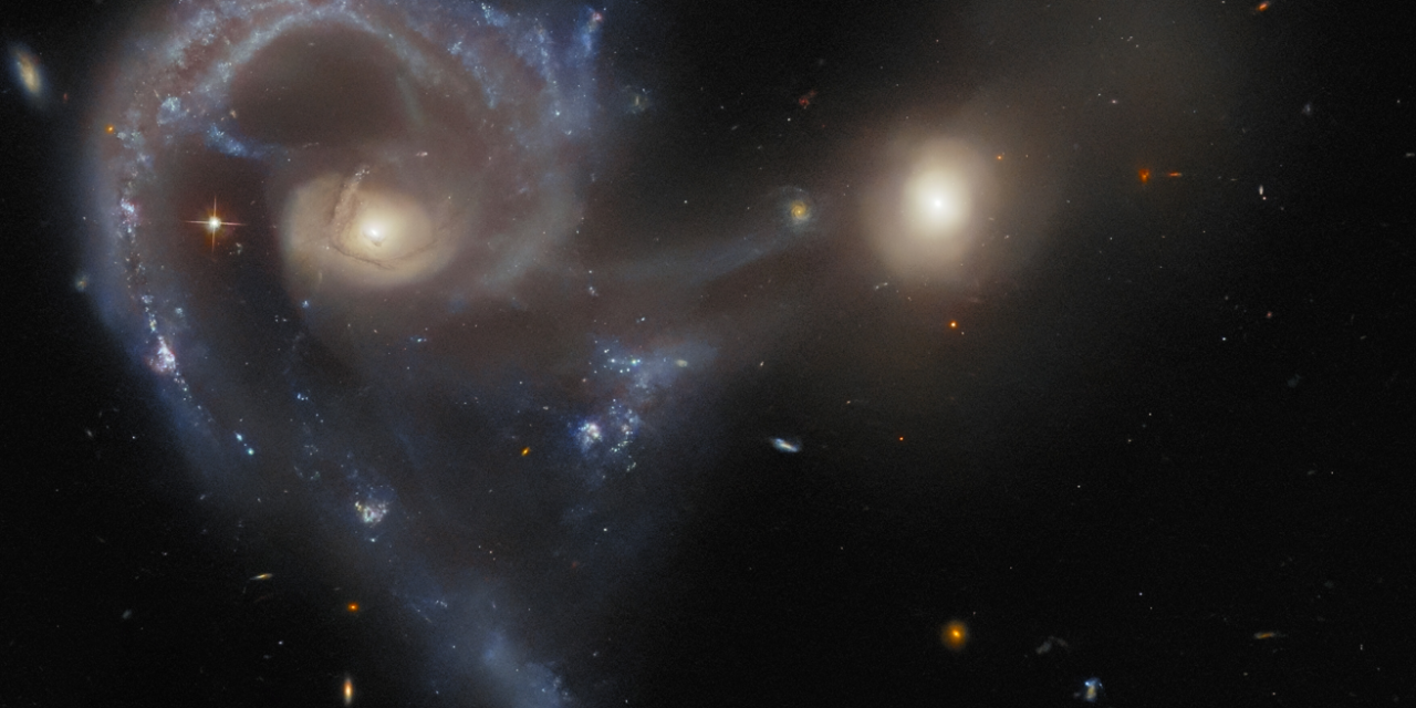 Hubble documenta un ‘tamponamento’ galattico