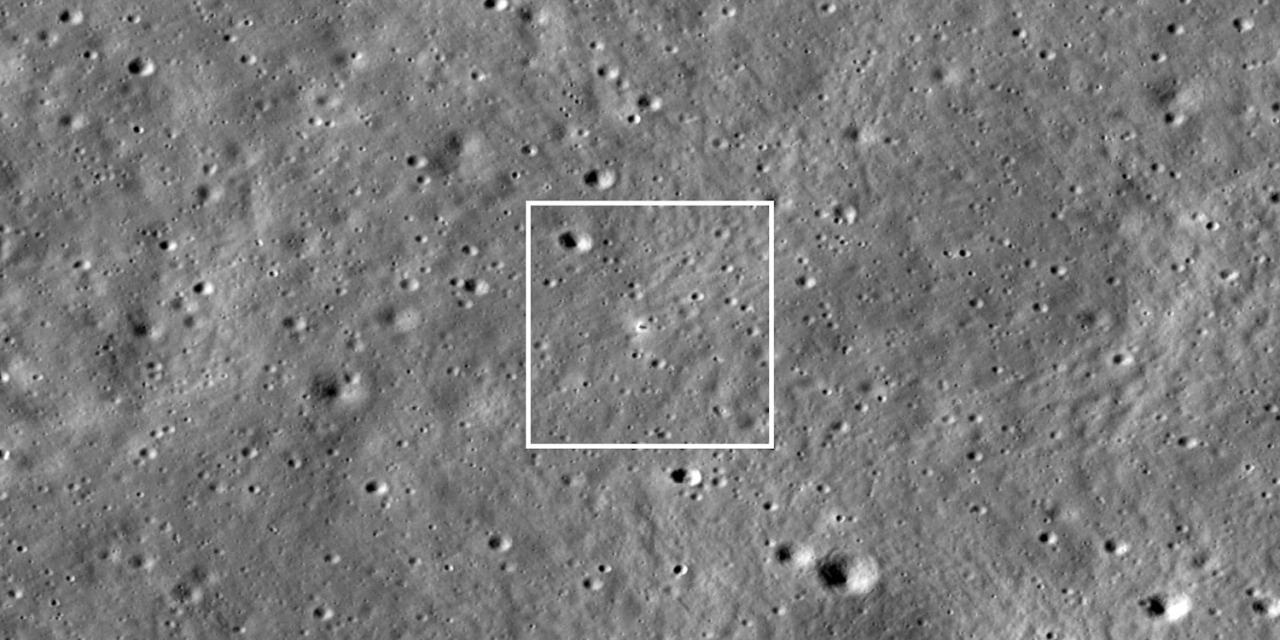 Il sito di allunaggio di Chandrayaan-3 visto dall’orbita lunare