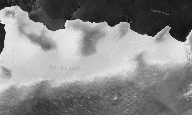 Antartide, il volume del ghiaccio in picchiata