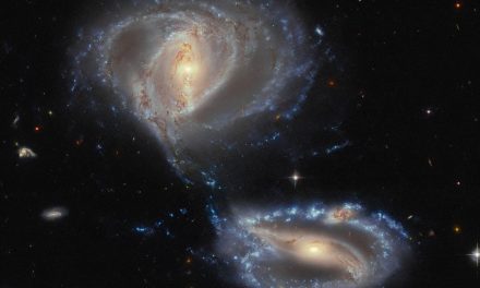 Un trio galattico ‘danzante’