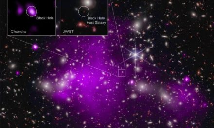 Ecco il buco nero che pesa quanto la galassia ospitante