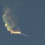 Secondo volo di Starship, la navetta esplode ma raggiunge lo spazio