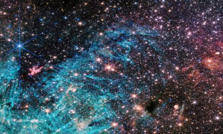 Webb osserva le giovani stelle di Sagittarius C
