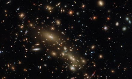 Doppio ammasso di galassie per Hubble