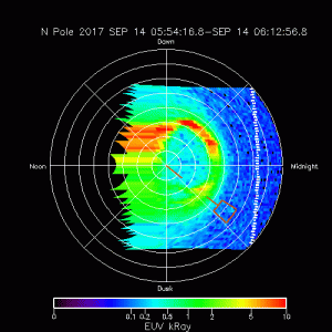 Nell’ultima orbita del 2017 intorno al pianeta Saturno la sonda Cassini di Nasa, Esa ed Asi ha osservato nell'atmosfera di Saturno la tenue impronta aurorale della luna Encelado