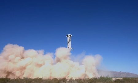 Blue Origin vola con equipaggio dopo due anni