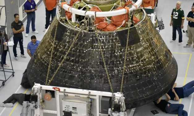 Artemis 2, Orion è in attesa di uno scudo termico efficace