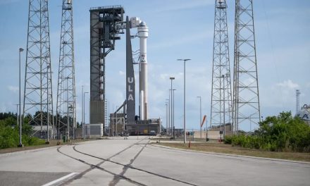 Starliner, primo volo ancora in sospeso