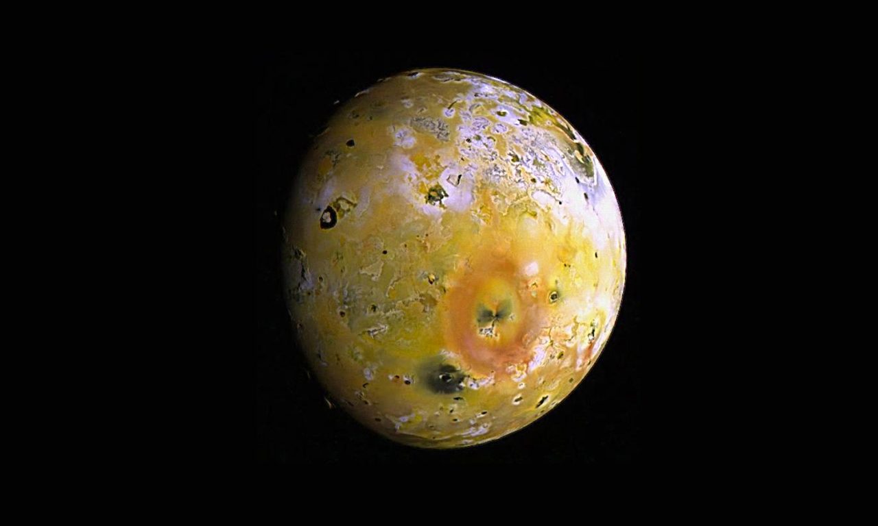 Su Io ‘spunta’ un nuovo vulcano