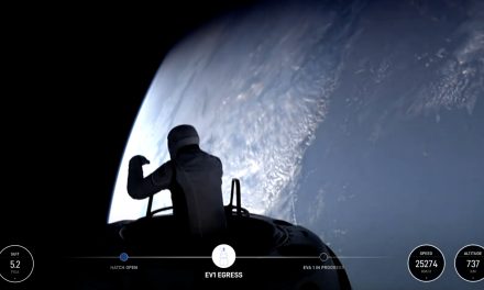 Prima passeggiata privata nello spazio