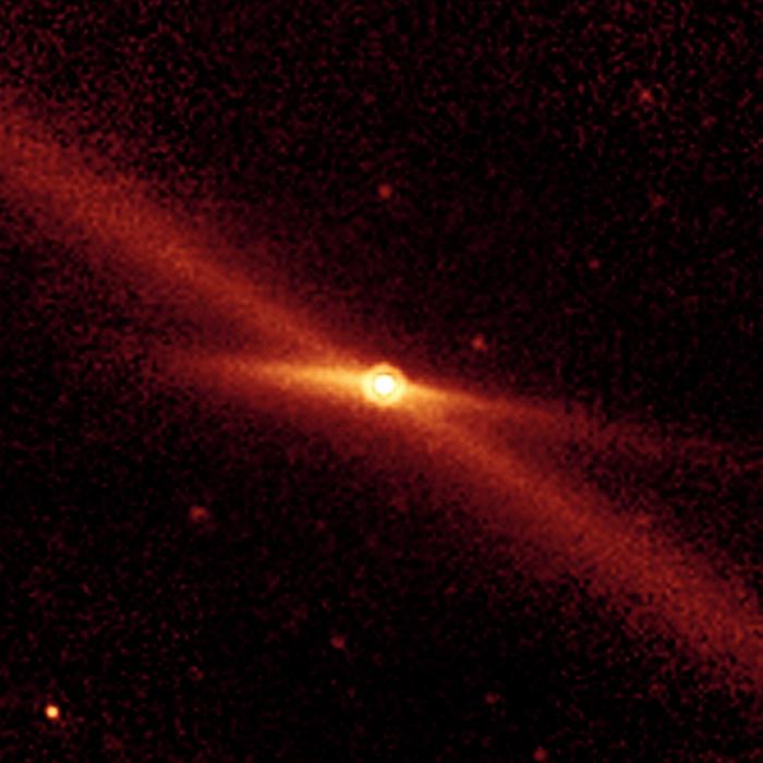 La cometa 2p/Encke vista dal telescopio Spitzer della Nasa