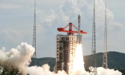 Luminosità Qianfan: allarme per l’osservazione astronomica