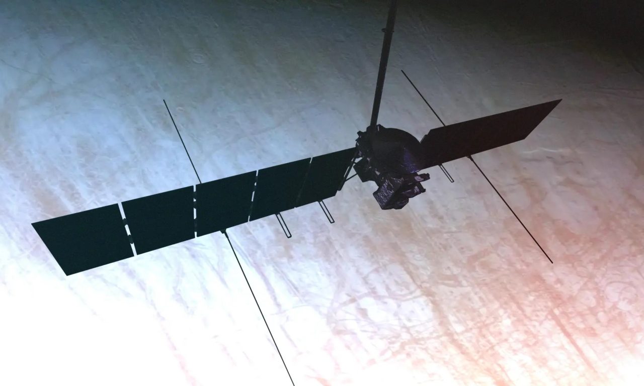 Europa Clipper è già a venti milioni di chilometri dalla Terra