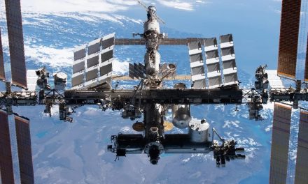 Stazione Spaziale, la spinta della capsula Dragon