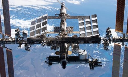 Stazione Spaziale, la spinta della capsula Dragon
