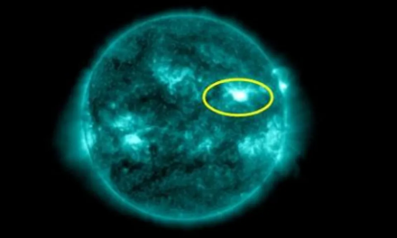 Osservato un forte brillamento solare