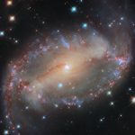 Hubble cattura una galassia a forma di occhio