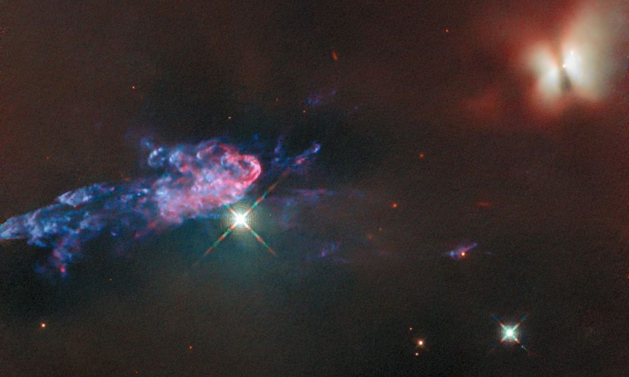 Hubble scruta due protostelle che cambiano il loro ambiente
