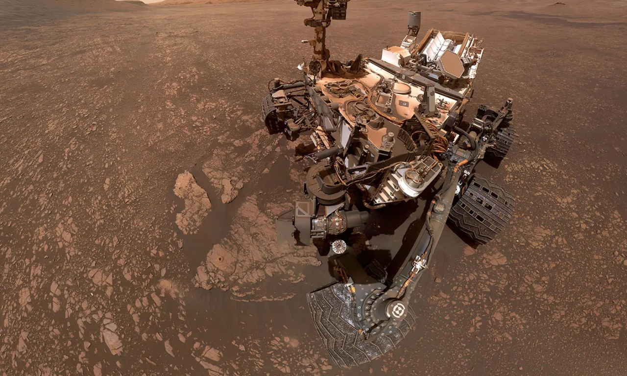 Curiosity osserva le nubi nottilucenti su Marte