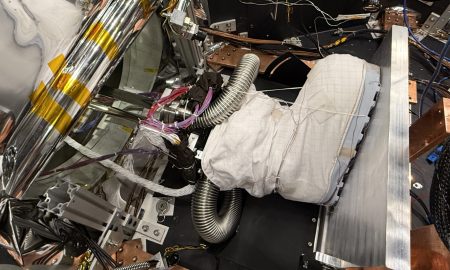 Tute spaziali di prossima generazione in camera criogenica