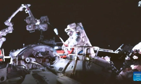 Prima passeggiata spaziale per l’equipaggio di Shenzhou-20