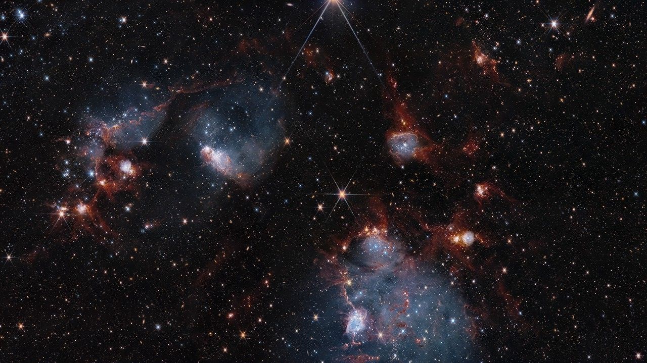 Hubble e Webb insieme riprendono due ammassi stellari