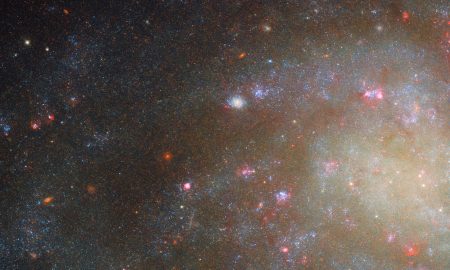 Una "galassia fantasma” nell'occhio di Hubble