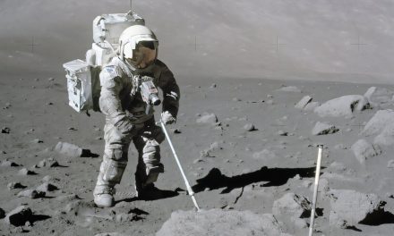 La roccia di Apollo 17 riscrive la storia degli impatti lunari