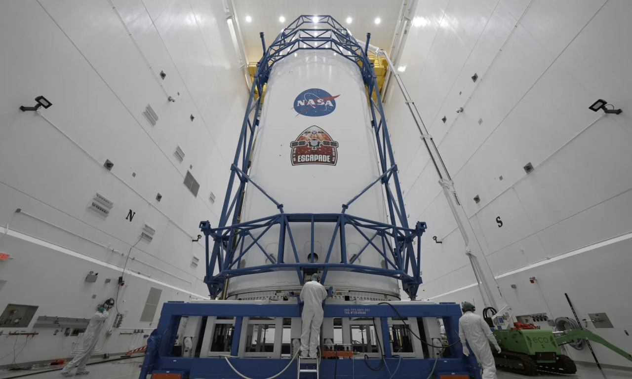 New Glenn torna sulla rampa di lancio con a bordo due sonde Nasa