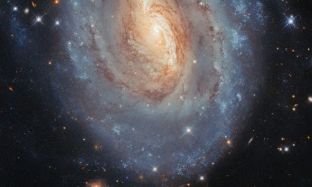 Una galassia colorata per Hubble