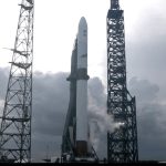 Il meteo e altri problemi fermano il ritorno al volo del New Glenn