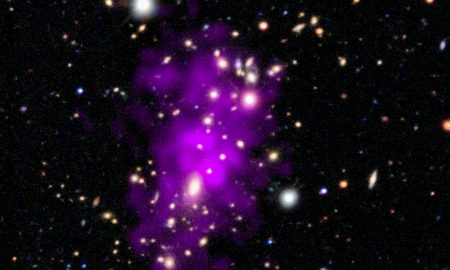 L'osservatorio Chandra chiude l'anno con lo champagne