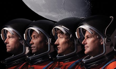 Tutto su Artemis 2, la missione che riporterà un equipaggio attorno alla Luna