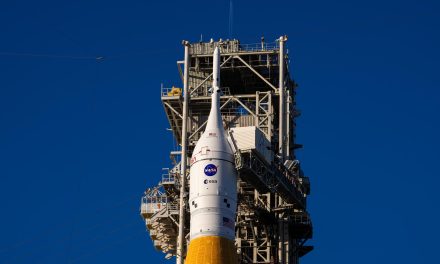 Artemis 2, il lanciatore è in officina
