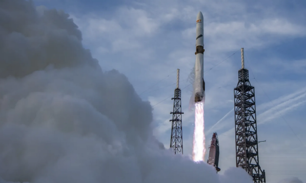 New Glenn lifts off