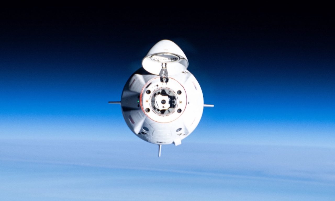 Iss, Nasa rafforza l’alleanza con SpaceX
