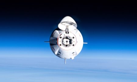 Iss, Nasa rafforza l’alleanza con SpaceX