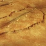 Marte, tra canyon e tornado di polvere