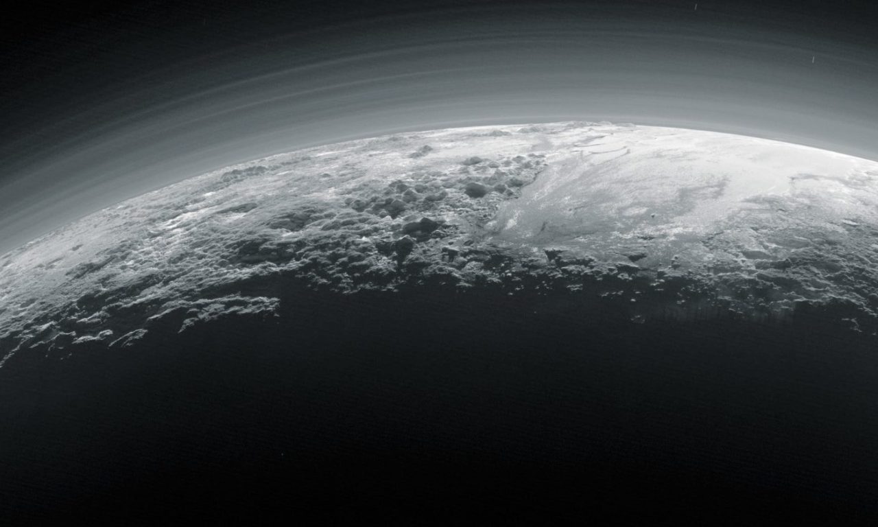 Plutone: l’atmosfera sta collassando?