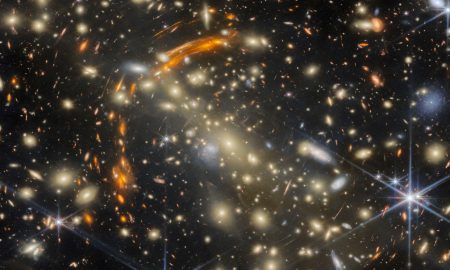 Uno specchio cosmico per il Webb